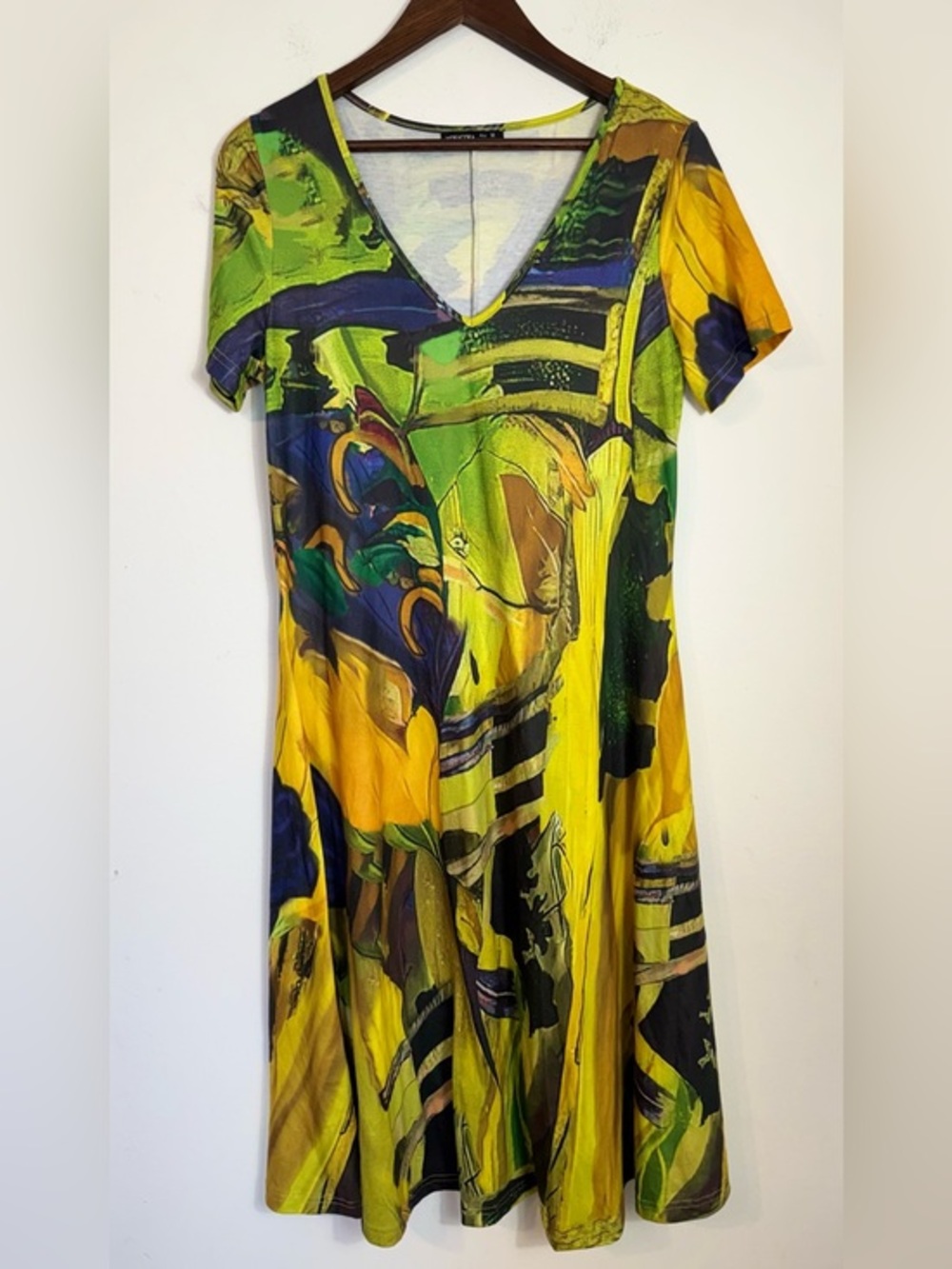 Noracora Tropical Nature All Over Print V-neck Jersey Knit Shirt Dress Medium